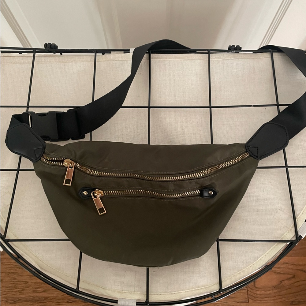 A New Day Green Crossbody Bag